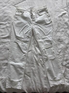 7 For All Mankind White Distressed Ankle Jeans